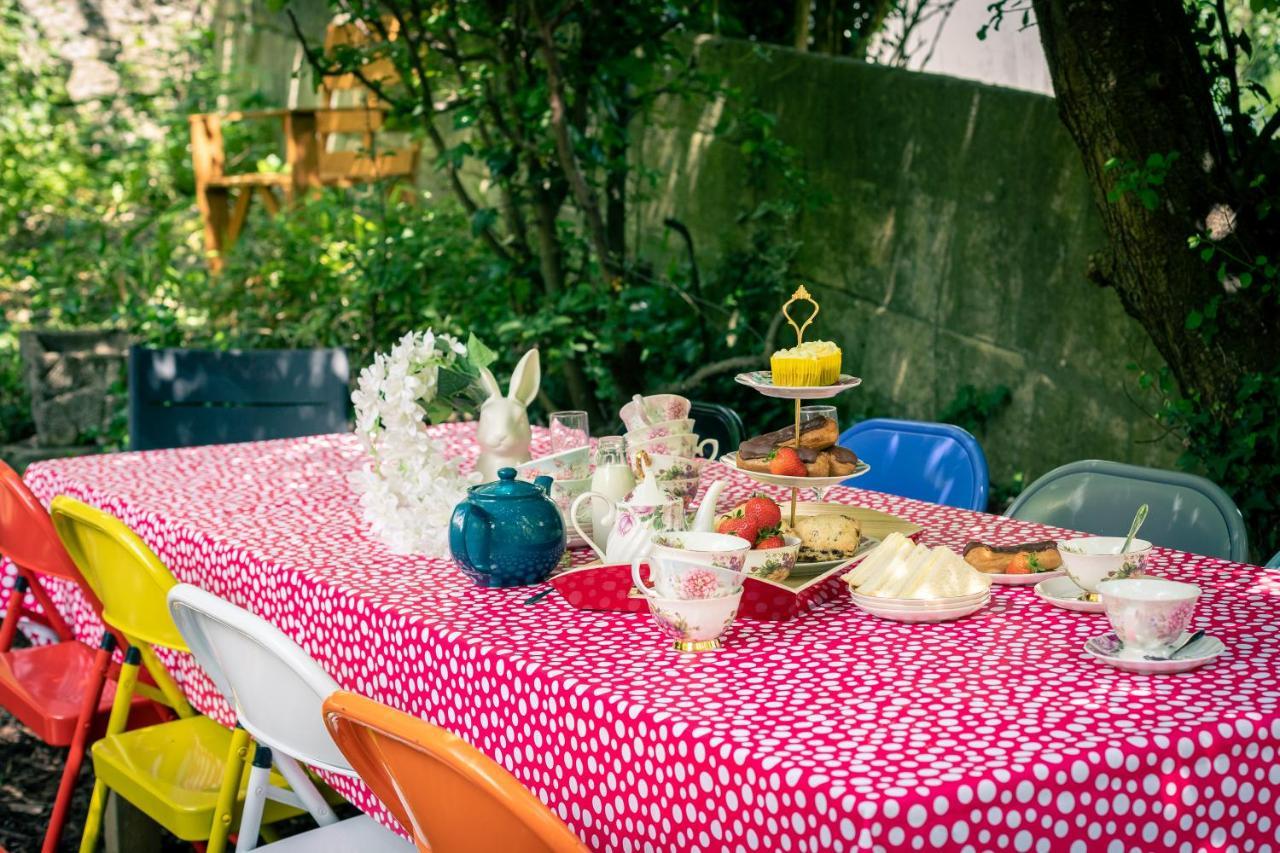 The Wonderland Townhouse - Alice In Wonderland 7Bdr Home บาธ ภายนอก รูปภาพ