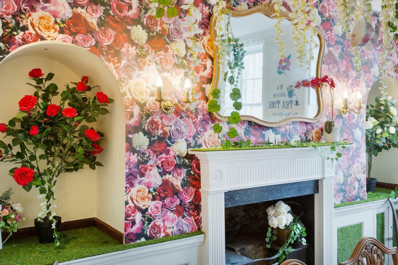 The Wonderland Townhouse - Alice In Wonderland 7Bdr Home บาธ ภายนอก รูปภาพ