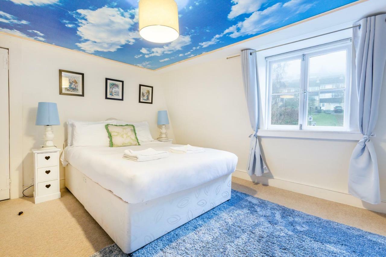 The Wonderland Townhouse - Alice In Wonderland 7Bdr Home บาธ ภายนอก รูปภาพ
