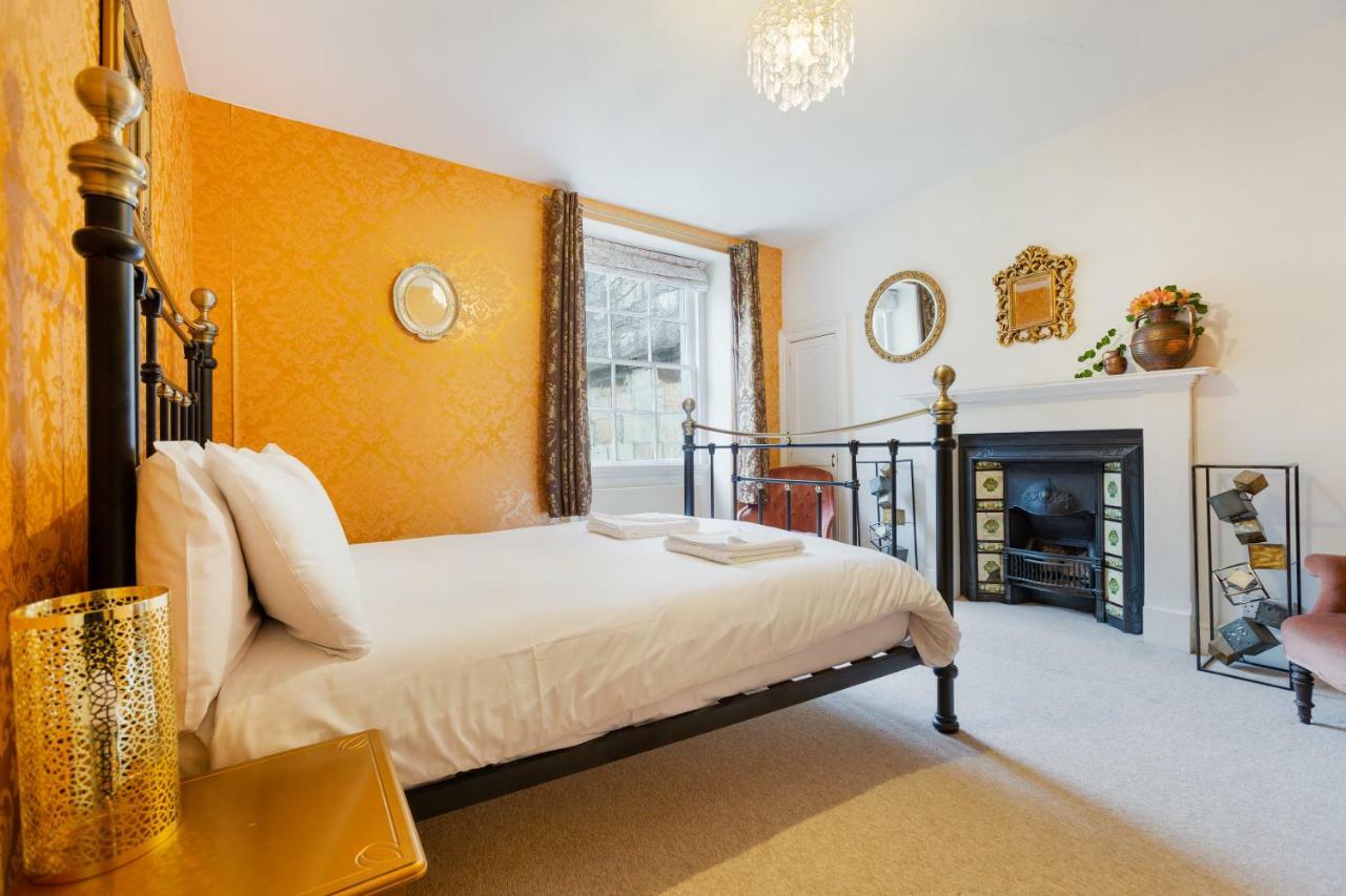 The Wonderland Townhouse - Alice In Wonderland 7Bdr Home บาธ ภายนอก รูปภาพ