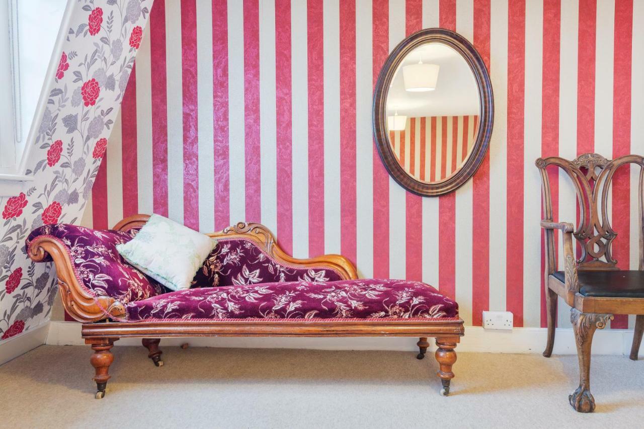 The Wonderland Townhouse - Alice In Wonderland 7Bdr Home บาธ ภายนอก รูปภาพ